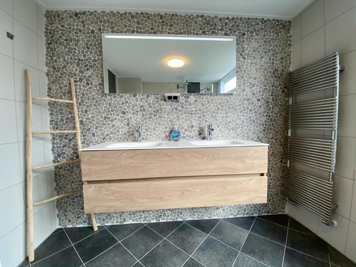 Beach House Makai - Family House With Finnish Sauna, 2 Bathrooms And Only Minutes From The Beach De Koog  Exterior photo